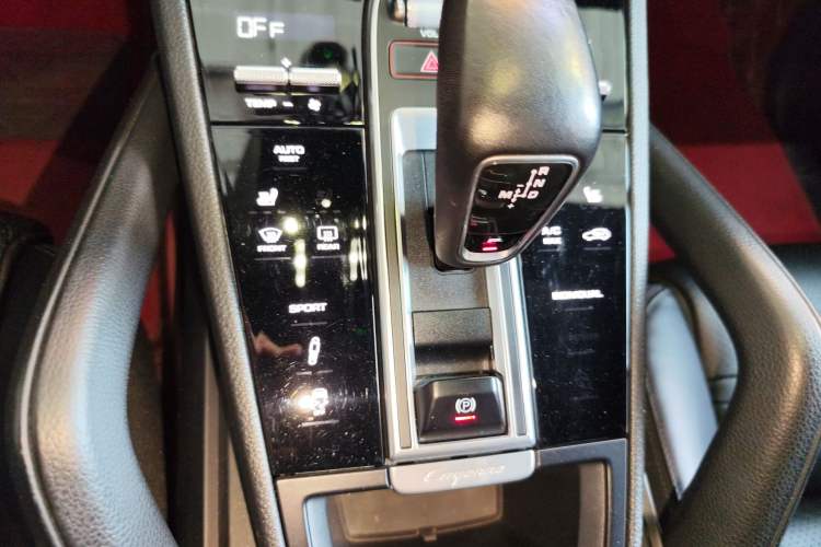 Used Porsche Cayenne 2018 Cayenne 3.0T Gear Lever