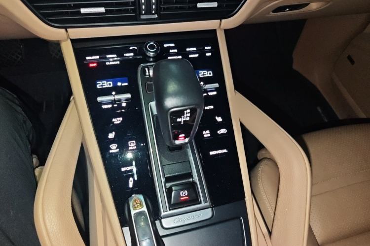 Used Porsche Cayenne 2018 Cayenne 3.0T Gear Lever