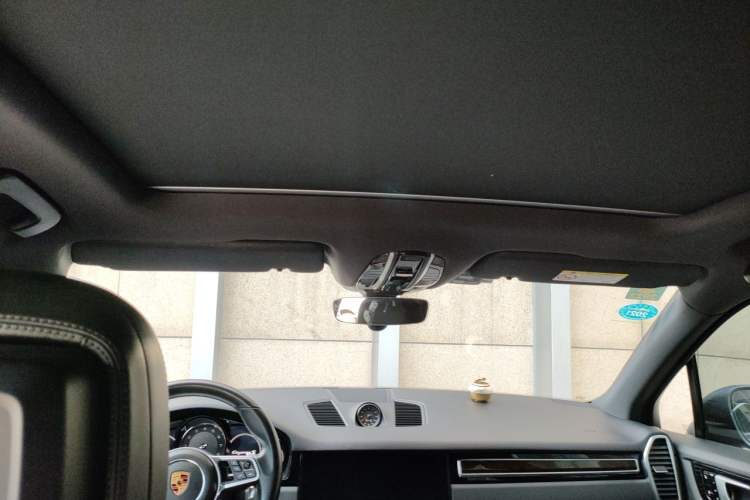 Used Porsche Cayenne 2018 Cayenne S 2.9T Headliner