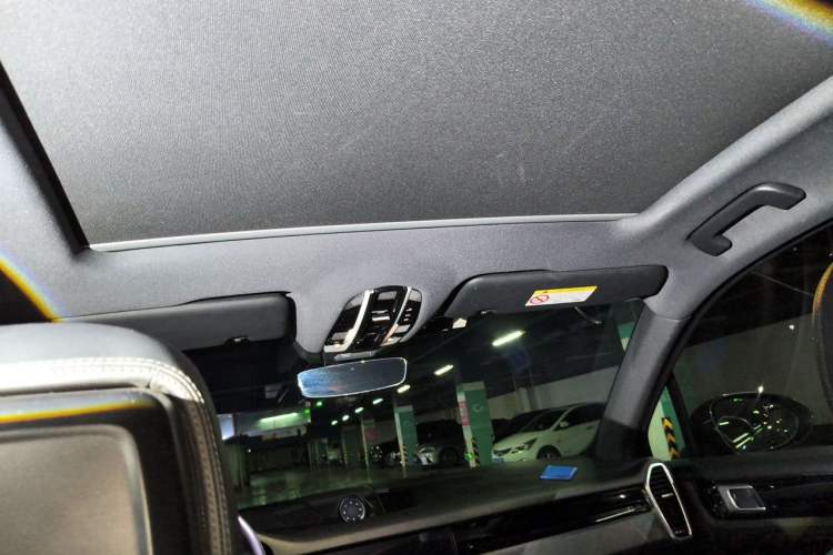 Used Porsche Cayenne 2018 Cayenne 3.0T Headliner