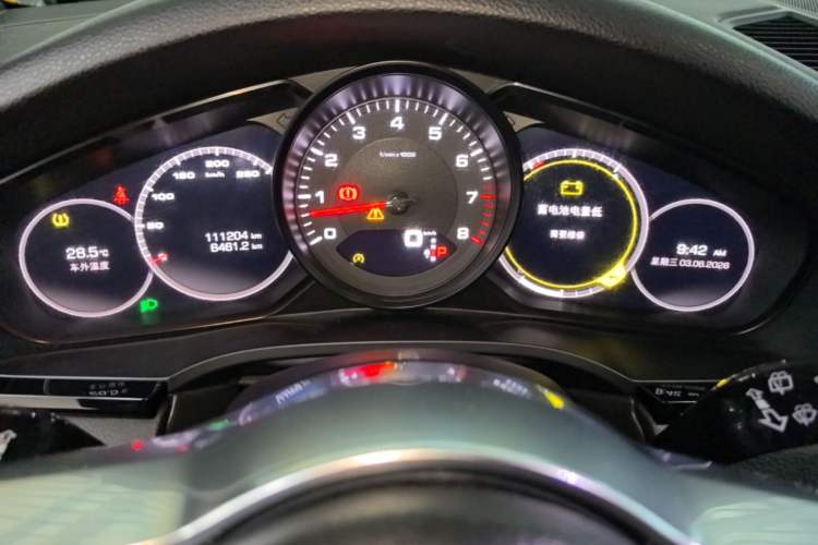 Used Porsche Cayenne 2018 Cayenne 3.0T Instrument Cluster