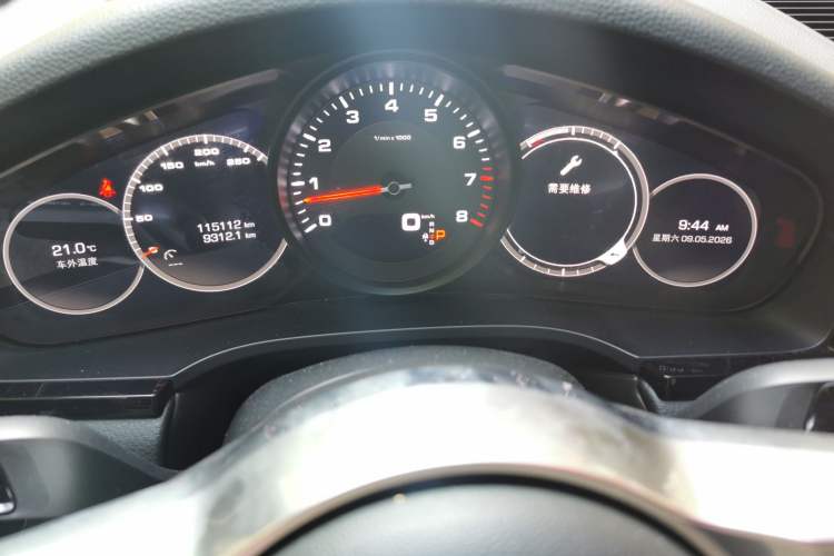 Used Porsche Cayenne  Instrument Cluster