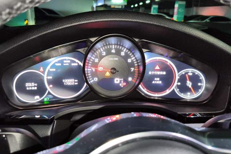 Used Porsche Cayenne 2018 Cayenne 3.0T Instrument Cluster