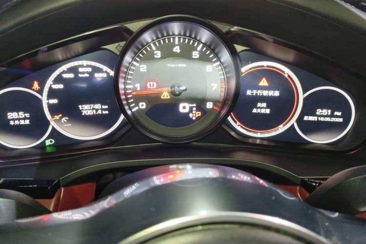 Used Porsche Cayenne 2018 Cayenne 3.0T Instrument Cluster