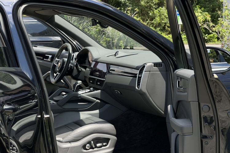 Used Porsche Cayenne 2018 Cayenne 3.0T Interior 10