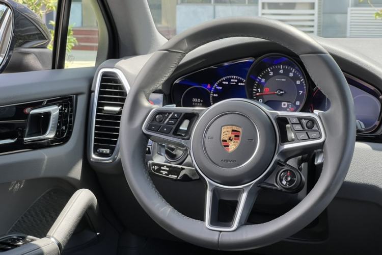 Used Porsche Cayenne 2018 Cayenne 3.0T Interior 14