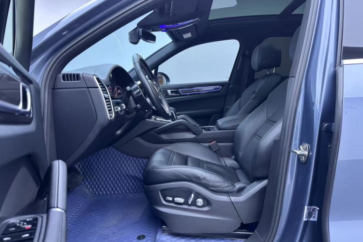 Used Porsche Cayenne 2018 Cayenne 3.0T Interior 2