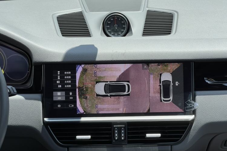 Used Porsche Cayenne 2018 Cayenne 3.0T Interior 2
