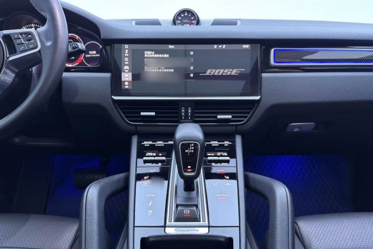 Used Porsche Cayenne 2018 Cayenne 3.0T Interior 4