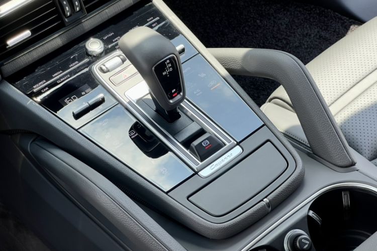 Used Porsche Cayenne 2018 Cayenne 3.0T Interior 4