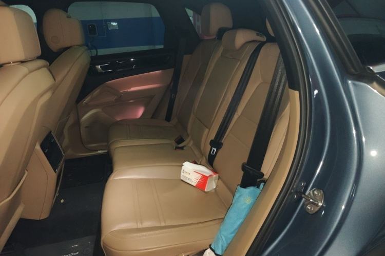 Used Porsche Cayenne 2018 Cayenne 3.0T Interior 4