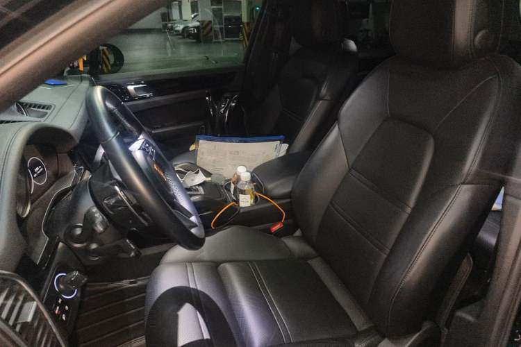 Used Porsche Cayenne 2018 Cayenne 3.0T Left Front Seat