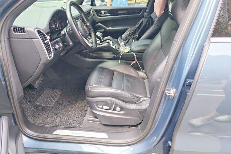 Used Porsche Cayenne 2018 Cayenne 3.0T Left Front Seat