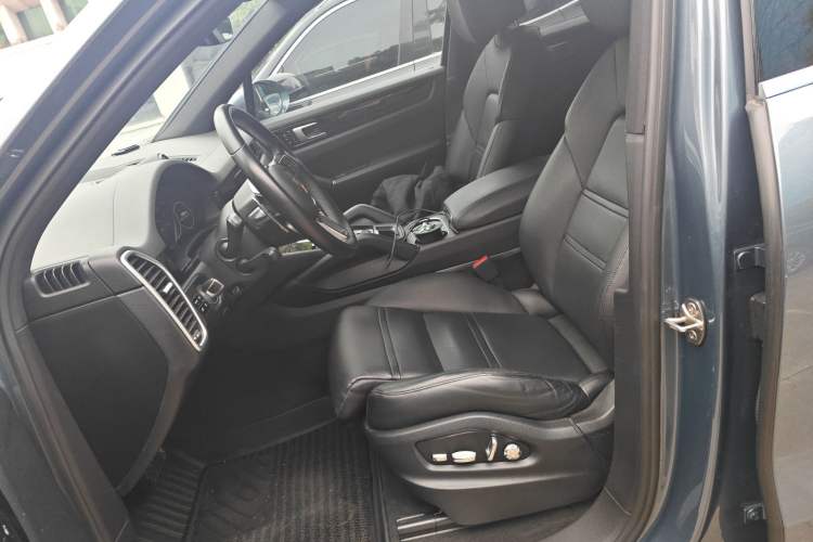 Used Porsche Cayenne 2018 Cayenne 3.0T Left Front Seat