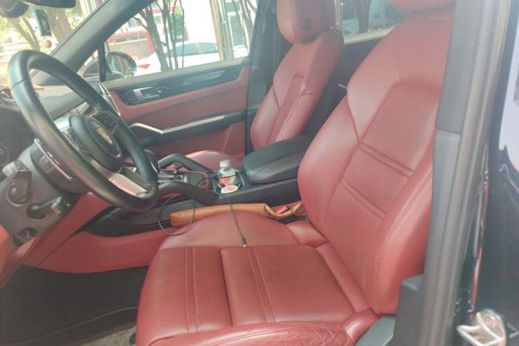 Used Porsche Cayenne 2018 Cayenne 3.0T Left Front Seat