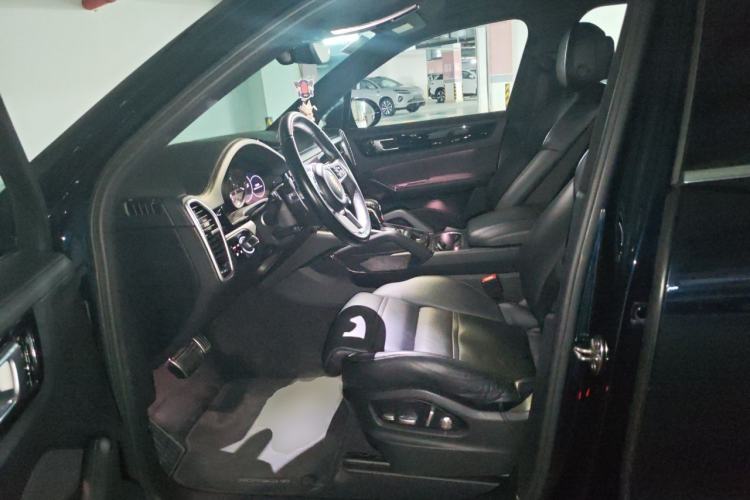 Used Porsche Cayenne 2018 Cayenne S 2.9T Left Front Seat
