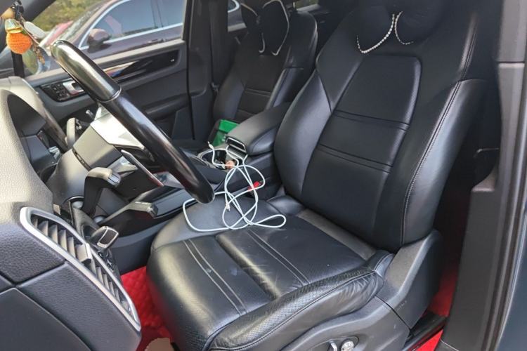 Used Porsche Cayenne 2018 Cayenne 3.0T Left Front Seat