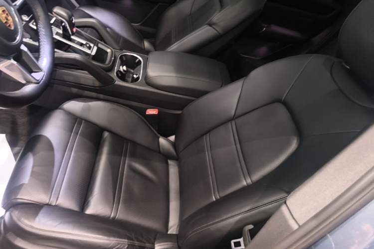 Used Porsche Cayenne 2018 Cayenne 3.0T Left Front Seat