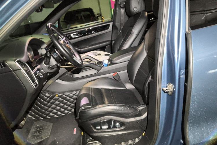 Used Porsche Cayenne 2018 Cayenne 3.0T Left Front Seat
