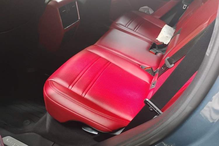 Used Porsche Cayenne 2018 Cayenne 3.0T Left Rear Seat