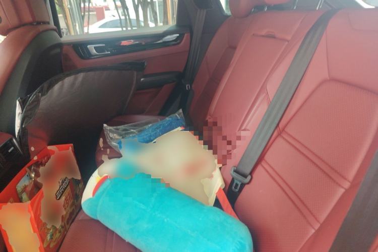 Used Porsche Cayenne 2018 Cayenne 3.0T Left Rear Seat