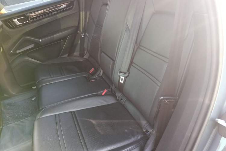 Used Porsche Cayenne 2018 Cayenne 3.0T Left Rear Seat