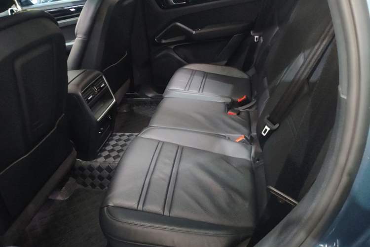 Used Porsche Cayenne 2018 Cayenne 3.0T Left Rear Seat
