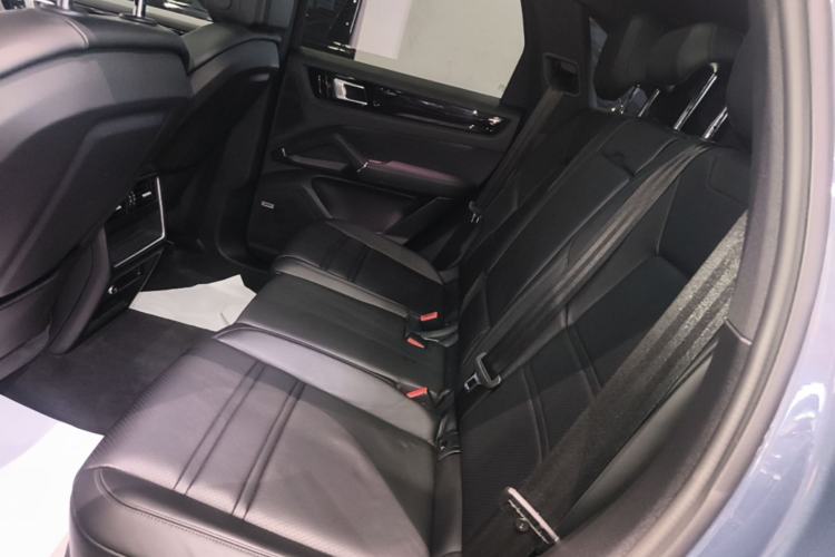Used Porsche Cayenne 2018 Cayenne 3.0T Left Rear Seat
