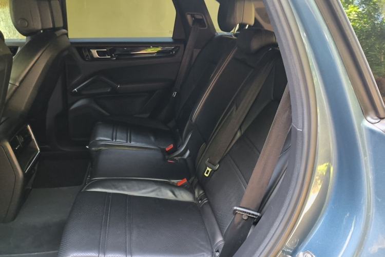 Used Porsche Cayenne 2018 Cayenne 3.0T Left Rear Seat