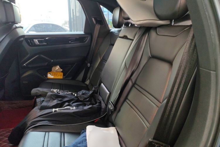 Used Porsche Cayenne 2018 Cayenne 3.0T Left Rear Seat