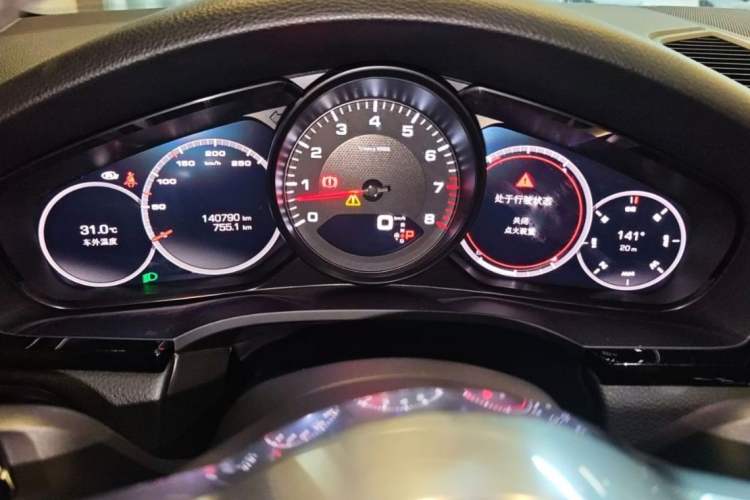 Used Porsche Cayenne 2018 3.0T Odometer Close Up