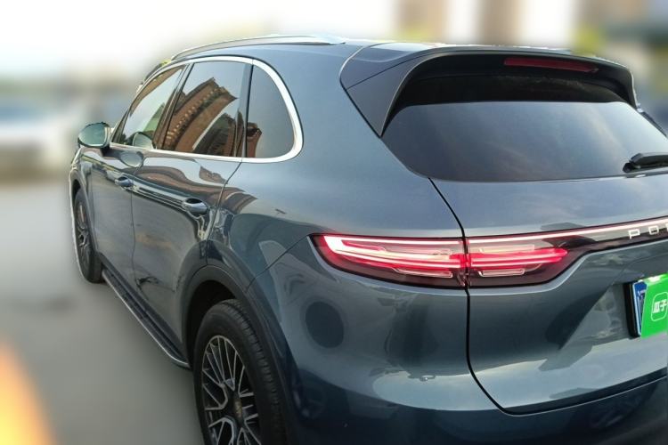 Used Porsche Cayenne 2018 Cayenne 3.0T Rear Left 45 Deg