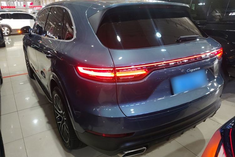 Used Porsche Cayenne 2018 Cayenne 3.0T Rear Left 45 Deg