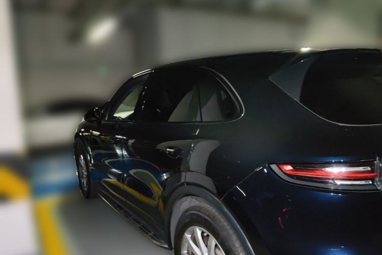 Used Porsche Cayenne 2018 Cayenne 3.0T Rear Left 45 Deg