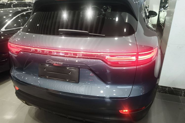 Used Porsche Cayenne 2018 Cayenne 3.0T Rear