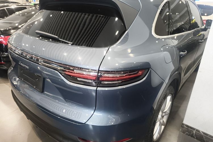 Used Porsche Cayenne 2018 Cayenne 3.0T Rear Right 45 Deg