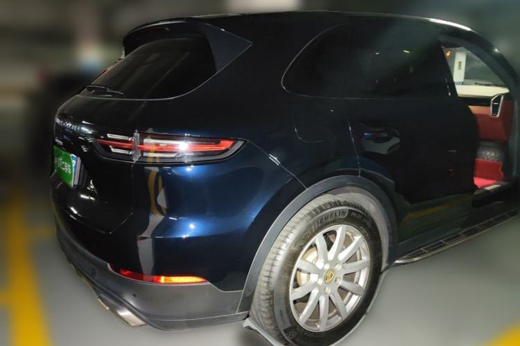 Used Porsche Cayenne 2018 Cayenne 3.0T Rear Right 45 Deg