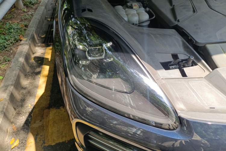 Used Porsche Cayenne 2018 Cayenne 3.0T Right Front Headlight