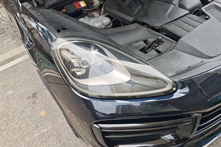 Used Porsche Cayenne 2018 Cayenne S 2.9T Right Front Headlight
