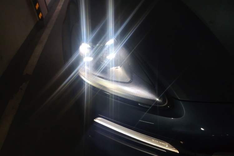 Used Porsche Cayenne 2018 Cayenne 3.0T Right Front Headlight