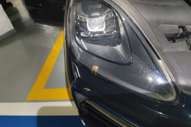 Used Porsche Cayenne 2018 Cayenne 3.0T Right Front Headlight