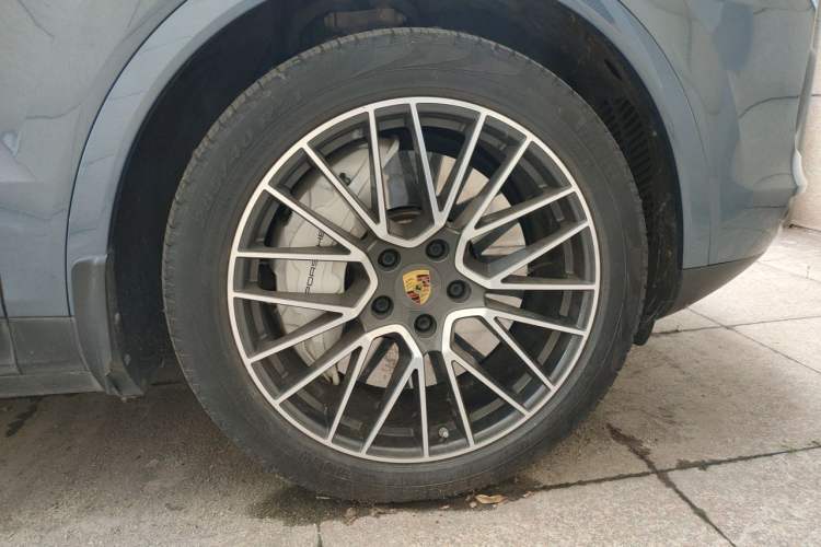 Used Porsche Cayenne 2018 Cayenne S 2.9T Right Front Wheel Hub