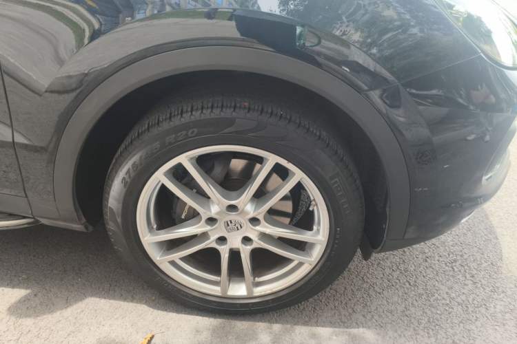 Used Porsche Cayenne 2018 Cayenne 3.0T Right Front Wheel Hub