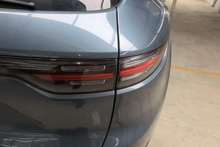 Used Porsche Cayenne 2018 Cayenne 3.0T Right Rear Taillight