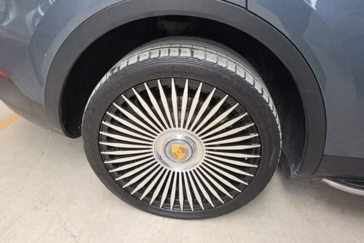 Used Porsche Cayenne 2018 Cayenne 3.0T Right Rear Wheel Hub