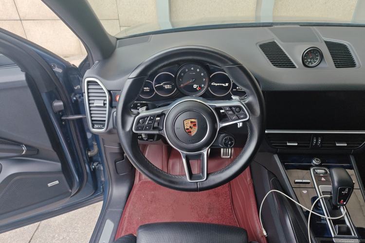 Used Porsche Cayenne 2018 Cayenne S 2.9T Steering Wheel