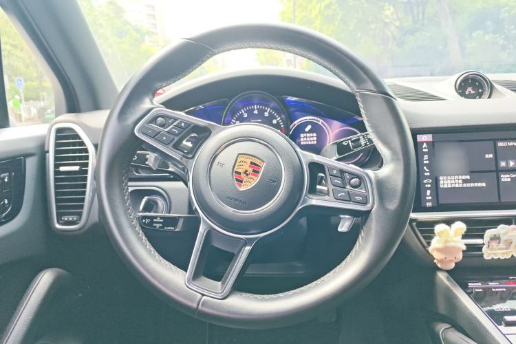 Used Porsche Cayenne 2018 Cayenne 3.0T Steering Wheel