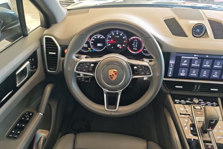 Used Porsche Cayenne 2018 Cayenne 3.0T Steering Wheel