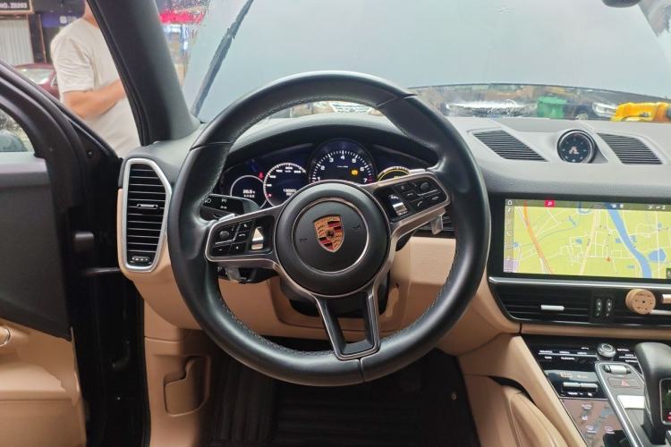 Used Porsche Cayenne 2018 Cayenne 3.0T Steering Wheel