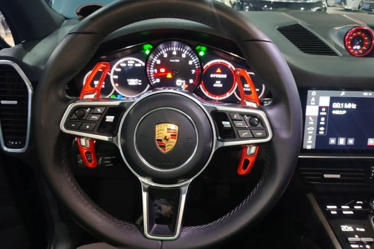 Used Porsche Cayenne 2018 Cayenne 3.0T Steering Wheel